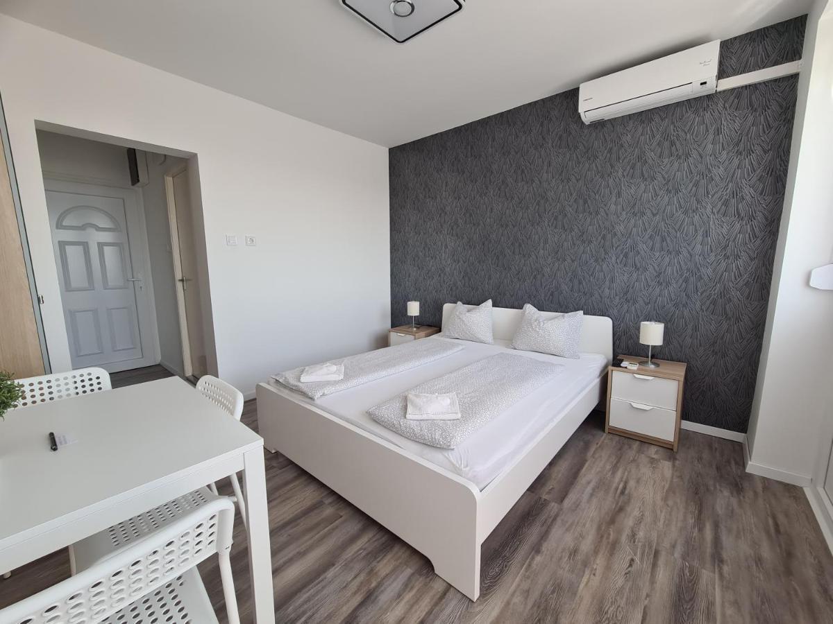 Surman Apartmanok Siofok Exterior photo