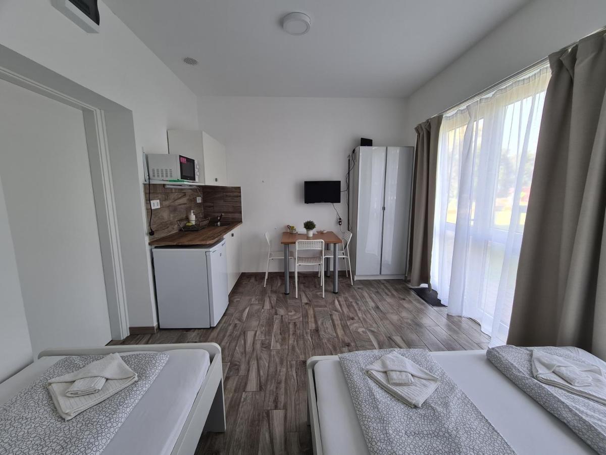 Surman Apartmanok Siofok Exterior photo