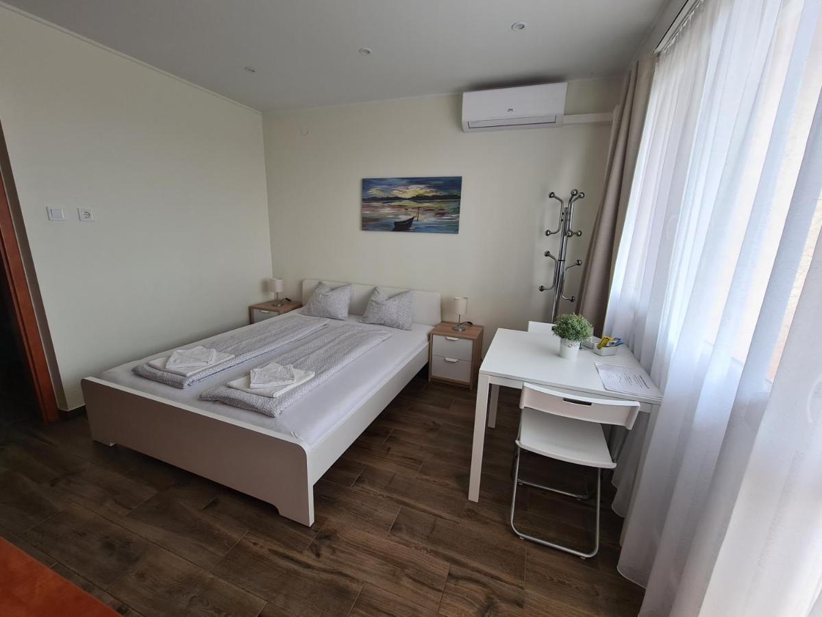 Surman Apartmanok Siofok Exterior photo